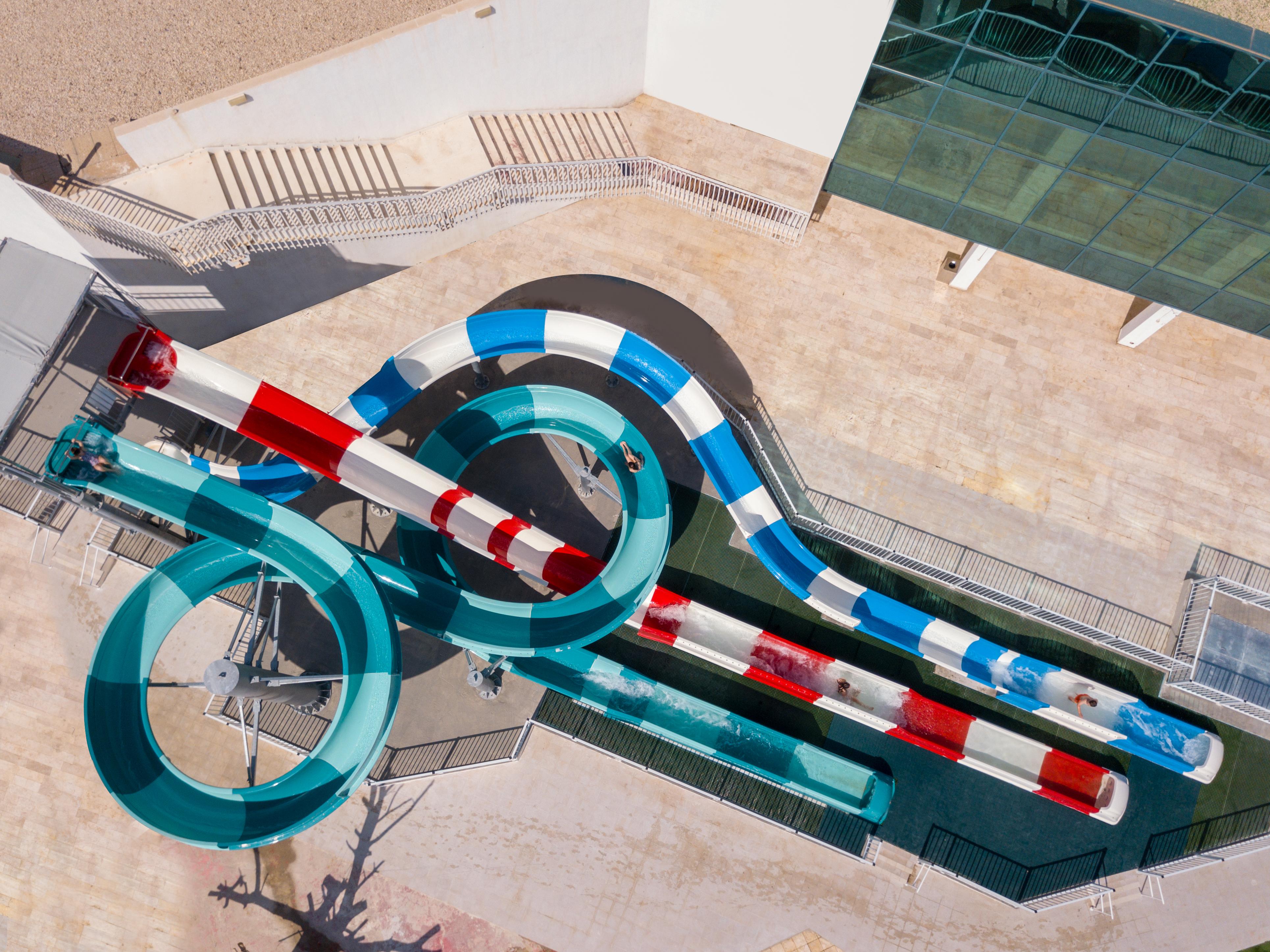 Leonardo Club Hotel Dead Sea Neve Zohar Extérieur photo The water slide